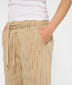 Bar jogger foam pinstripe