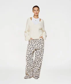 cropped v-neck sweater knit