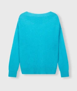 loose thin knit sweater