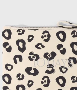 padded pouch leopard