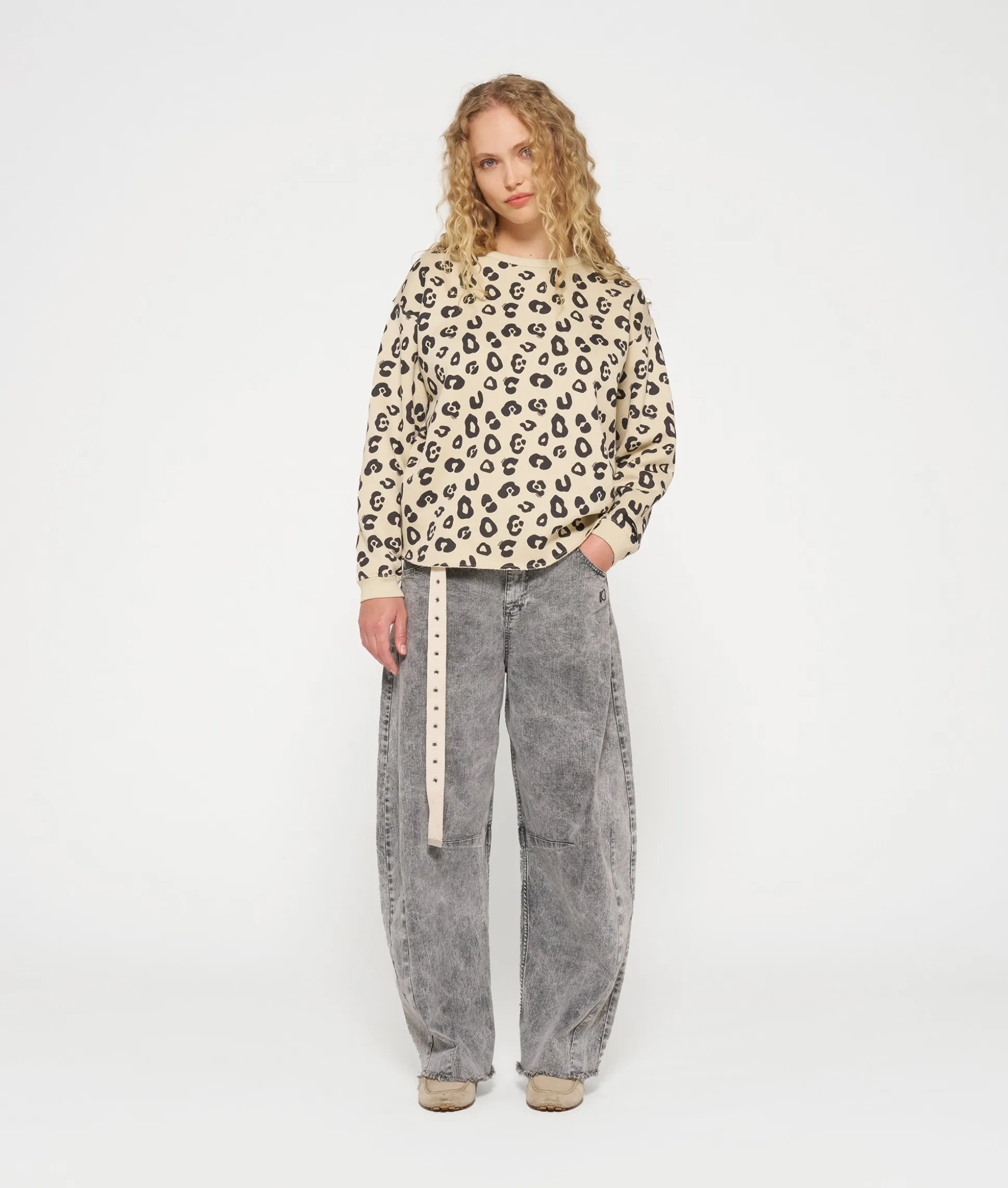 raw edge sweater leopard