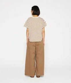 v-neck tee stripes